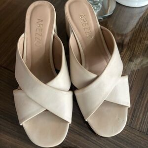 Women's Cream Slide Sandals